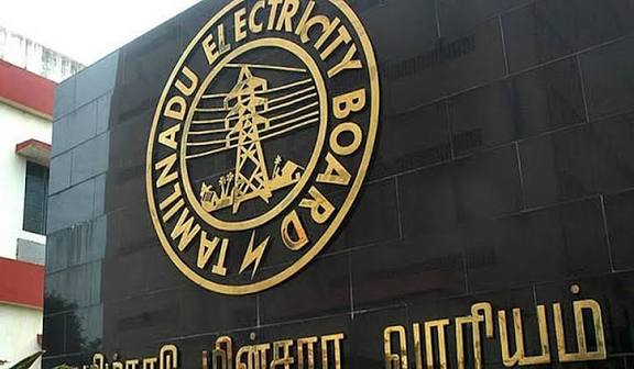 வயது சான்றிதழ் இல்லாத பணியாளர்கள் மருத்துவ வாரியத்திடம் இருந்து சான்றிதழ் பெற்று சமர்ப்பிக்க வேண்டும்: மின்வாரியம் உத்தரவு