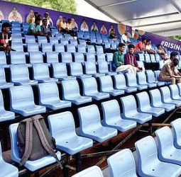 ஜூனியர் உலக கோப்பை ஹாக்கி: மதுரையில் பார்வையாளர்கள் வராமல் வெறிச்சோடிய அரங்குகள்!