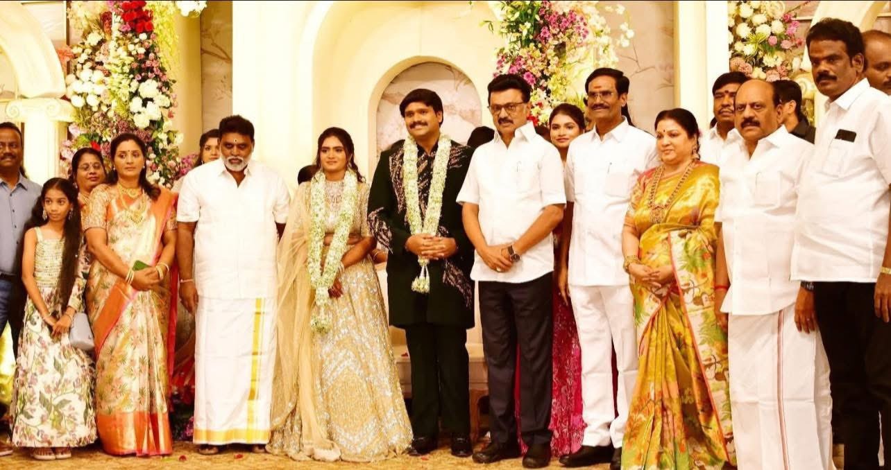 முன்னாள் மத்திய இணை அமைச்சர் ஏ.கே. மூர்த்தி மகன் திருமண வரவேற்பு நிகழ்ச்சி