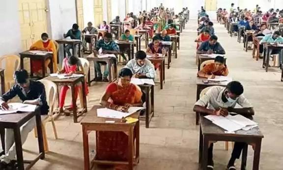 முதுகலை பட்​ட​தாரி ஆசிரியர் தேர்வு முடிவு வெளியீடு: தமிழ் தகுதித்தாளில் 85 ஆயிரம் பேர் தோல்வியடைந்த அவலம்