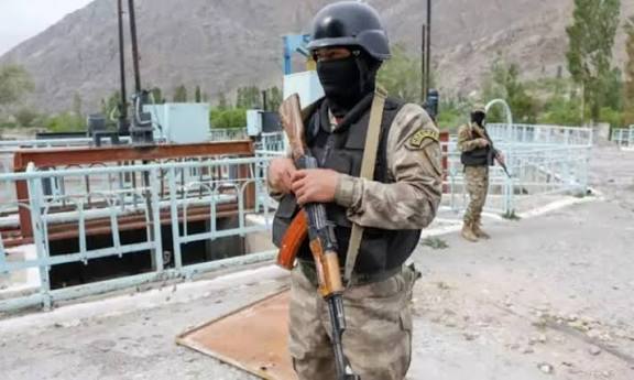 தஜிகிஸ்தான் எல்லையில் துப்பாக்கி சூடு - 5 பேர் பலி