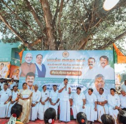 பருகூர் சட்டமன்ற தொகுதி வரட்டனப்பள்ளி ஊராட்சியில் நடந்த கிராம சபை கூட்டம்