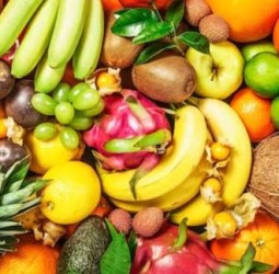 பழங்களை மட்டுமே உணவாக சாப்பிடக்கூடாது.. ஏன் தெரியுமா..?