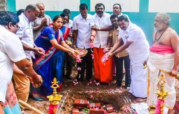 கோனியம்மன் கோவிலில் ரூ.81லட்சம் மதிப்பீட்டில் கட்டப்படும் அன்னதான கூடத்துக்கு அடிக்க்ல்