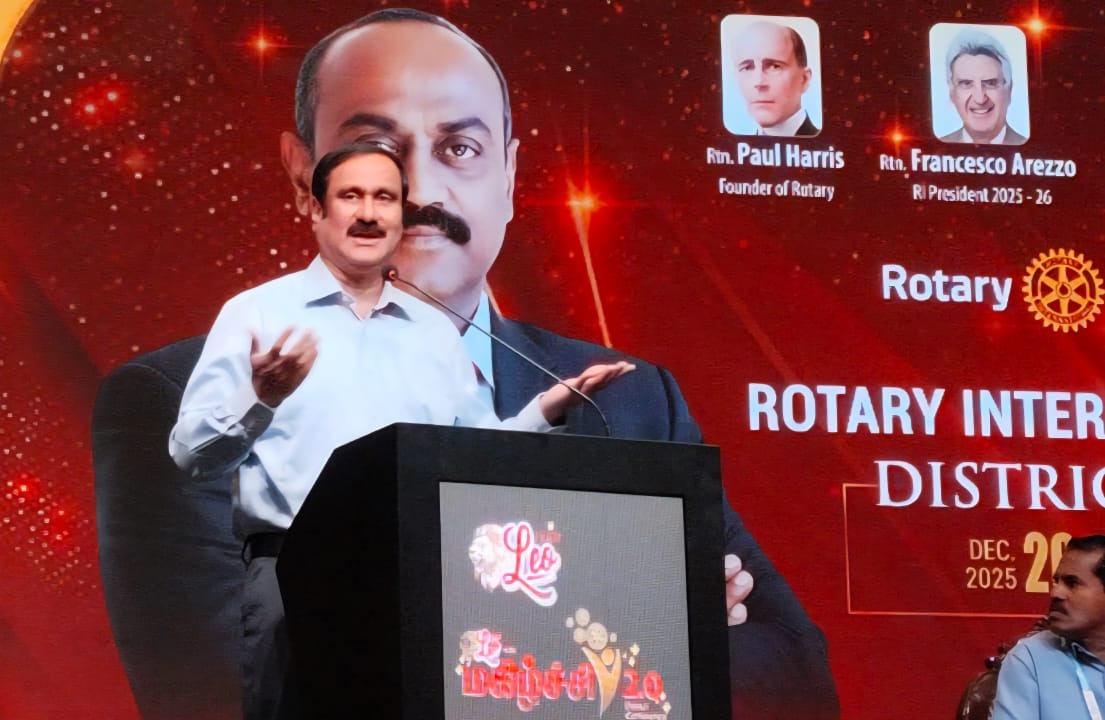 பாமக தலைவர் அன்புமணி, "வரப்புயர நீர் உயரும்" என்ற தலைப்பில் பேசினார்