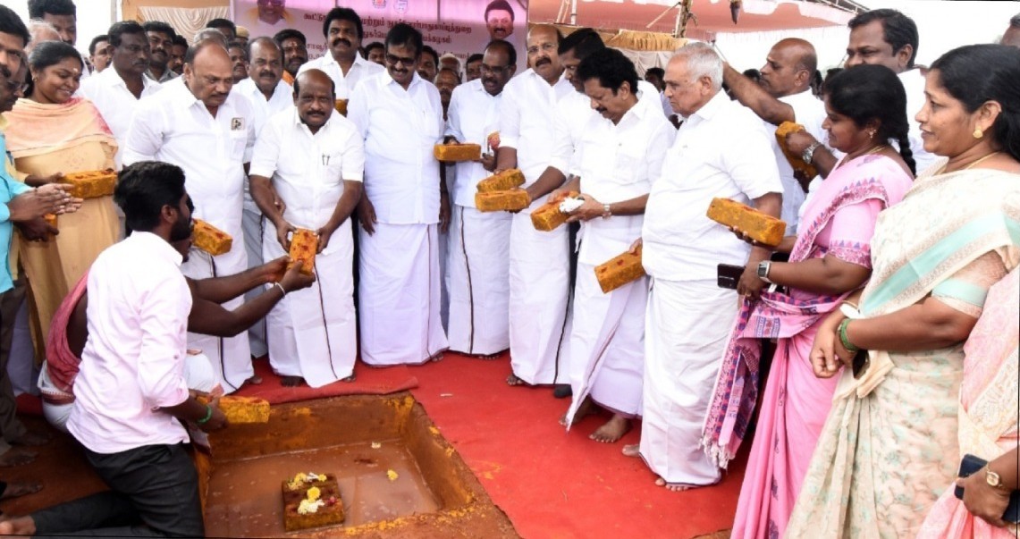 புதிய நெல் சேமிப்பு தளங்களுக்குஅமைச்சர் கோவி செழியன் அடிக்கல்