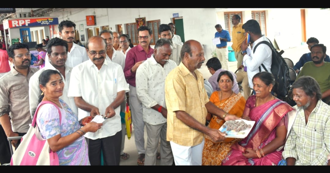 தஞ்சாவூர் ரயில் நிலையம் 164 ஆண்டுகளைக் கடந்து 165-ம் ஆண்டில் நேற்று நுழைந்தது