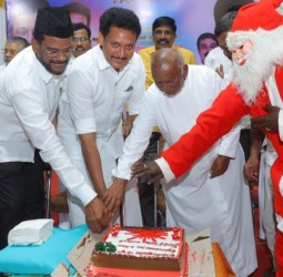 அருள்மிகு அண்ணாமலையார் ஆலயத்தில் மார்கழி மாத பிறப்பை முன்னிட்டு அண்ணாமலையார் மலை கிரிவலம்