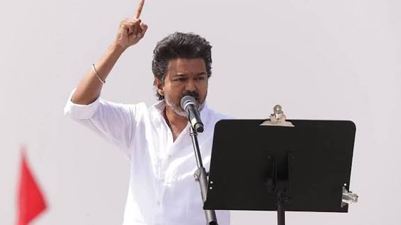 பட்டியலில் புதிய வாக்காளர்கள் ஒருவர் கூட விடுபடாமல் கவனிப்பீர்” - தவெகவினருக்கு விஜய் அறிவுரை