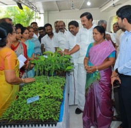 நவீன தொழில் நுட்பங்களை விளக்கும் மாவட்ட அளவிலான விவசாயிகள் கருத்தரங்கம்