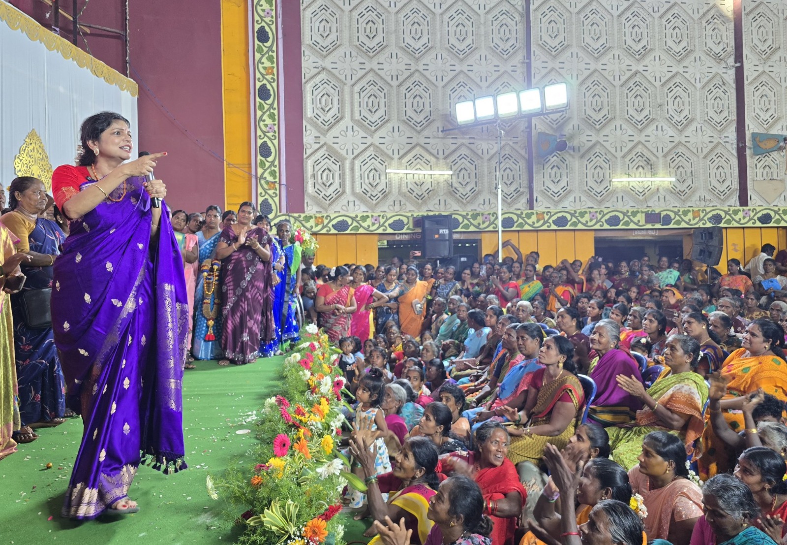 குறிஞ்சிப்பாடி சட்டமன்றத் தொகுதியில் நடந்த, தமிழக மகளிர் உரிமை மீட்புப் பயணம்