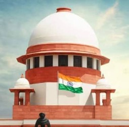 ஓய்வுக்கு முன் ' சிக்ஸர்' அடிப்பது போல உத்தரவிடுவதா ? நீதிபதிகள் மீது உச்ச நீதிமன்றம் கடும் அதிருப்தி