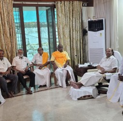 ராமதாஸ் தலைமையில் பாமக நிர்வாகக்குழு கூட்டம்