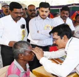 மலுமிச்சம்பட்டியில் நலம்காக்கும் ஸ்டாலின் முகாம்