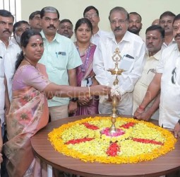 பீளமேட்டில் ரூ.22 லட்சம் மதிப்பீட்டில் கட்டப்பட்ட நவீன கிளை நூலகம்