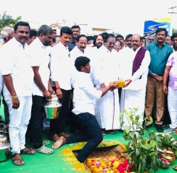 இருவழிச்சாலையாக மேம்படுத்த அமைச்சர் வேலு நேற்று அடிக்கல்