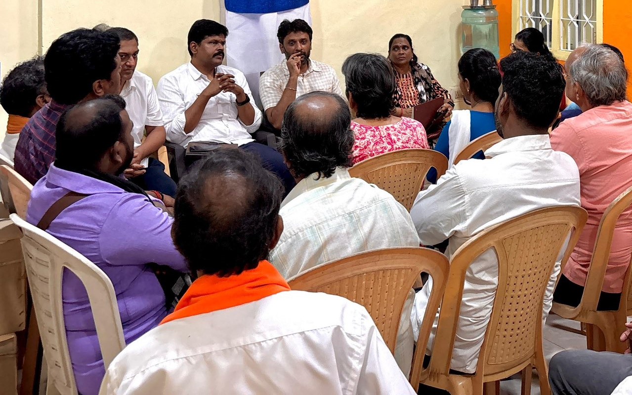 பல்வேறு விவகாரங்கள் குறித்து மாநில செயலாளர் வினோஜ் செல்வம் ஆலோசனை