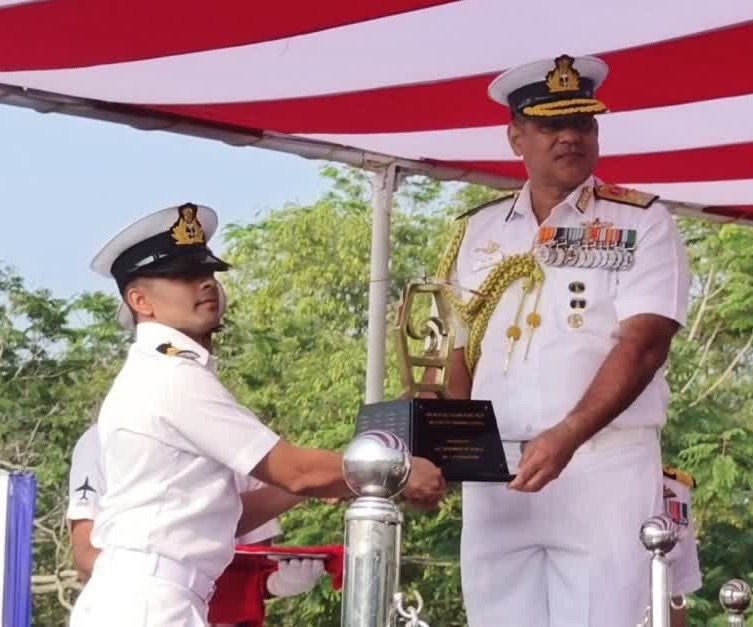 105-வது ஹெலிகாப்டர் பயிற்சி நிறைவு விழா