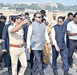 இந்தியாவின் பெருமையான மெரினா கடற்கரைக்கு நீலக்கொடி அந்தஸ்து கிடைக்க உரிய நடவடிக்கை எடுக்க வேண்டும்