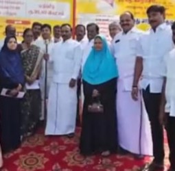 மேட்டுப்பாளையத்தில் தினசரி சந்தை வளாகம்,