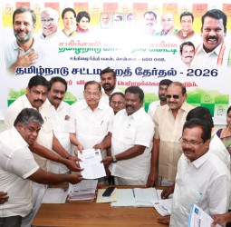 செல்வப்பெருந்தகையிடம் காங்கிரசார் விருப்ப மனு