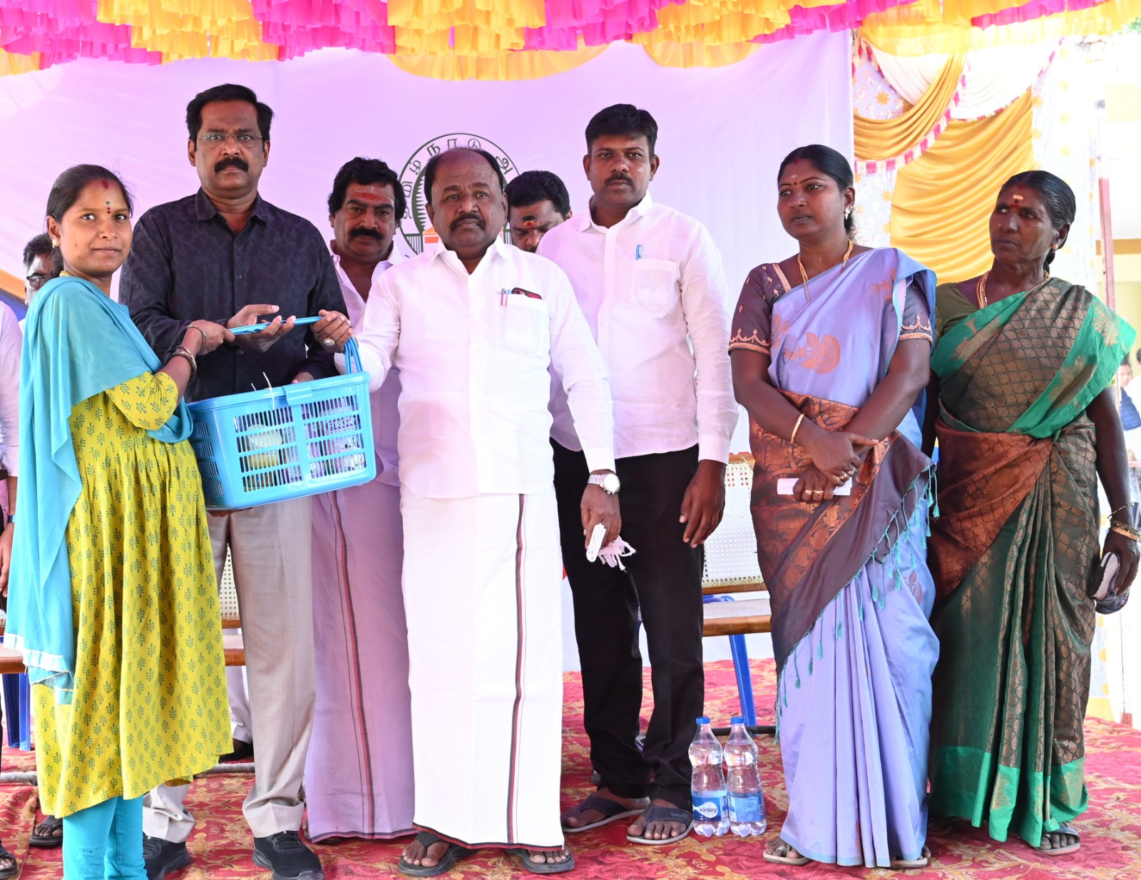 புதுப்பாளையம் பேரூராட்சியில் நேற்று நடந்த 'நலம் காக்கும் ஸ்டாலின்' மருத்துவ முகாம்