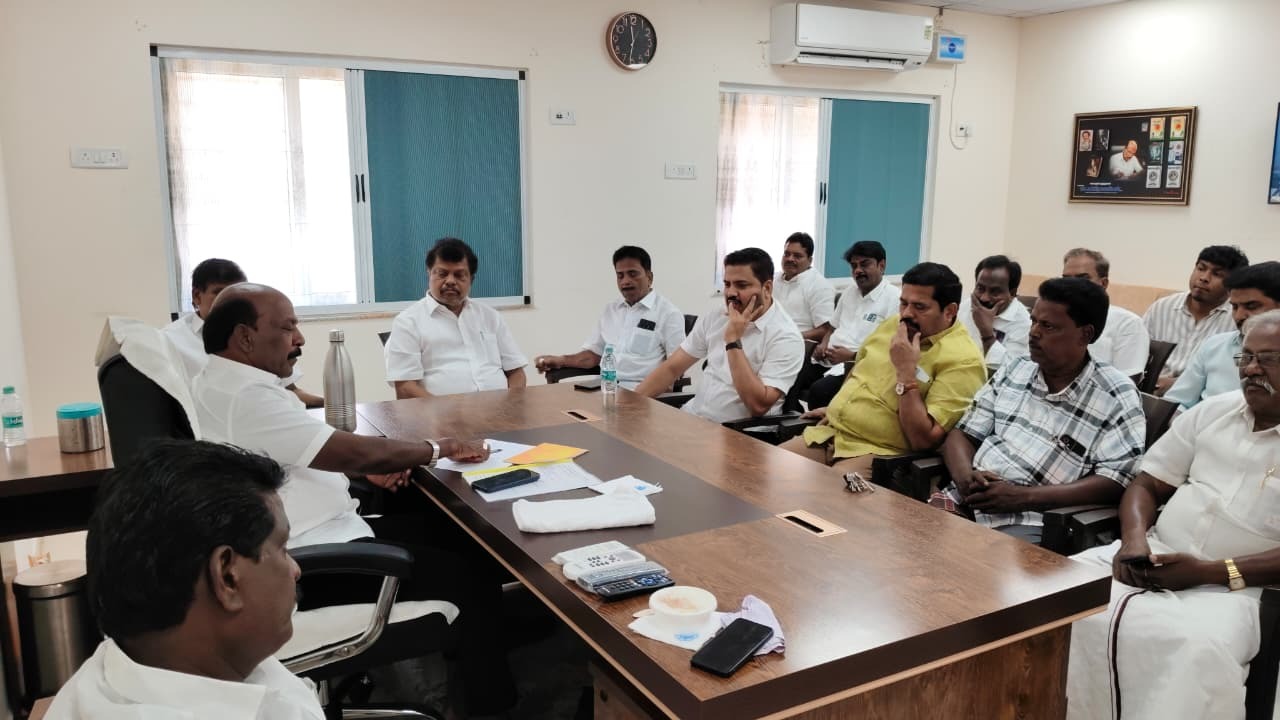 திமுக நிர்வாகிகளுடன் அமைச்சர் மா.சுப்பிரமணியன் கலந்தாலோசனை