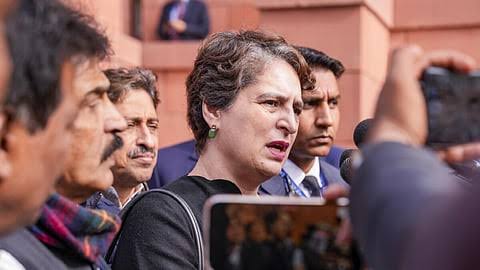 100 நாளுக்கு பதில் 125 நாள் வேலை என்பது ஏமாற்றும் தந்திரம்” - பிரியங்கா காந்தி