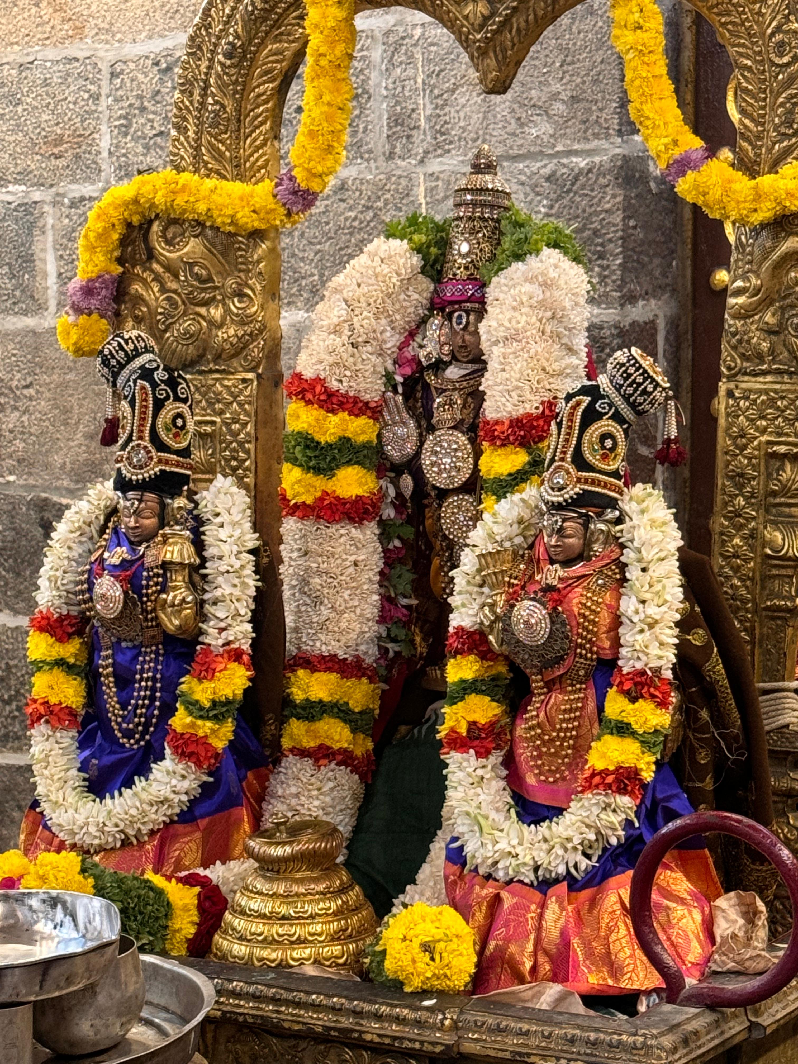 மயிலை கேசவர்