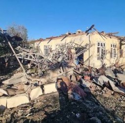 மியான்மரில் மருத்துவமனை மீது ராணுவம் வான்வழித் தாக்குதல்! 34 பேர் பலி