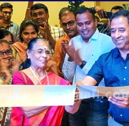 கோவை ரேஸ் கோர்ஸ் பகுதியில் உயர் ரக வைர நகை கண்காட்சி