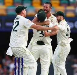 இங்கிலாந்துக்கு எதிரான 2-வது டெஸ்ட் போட்டி : ஆஸ்திரேலியா அபார வெற்றி