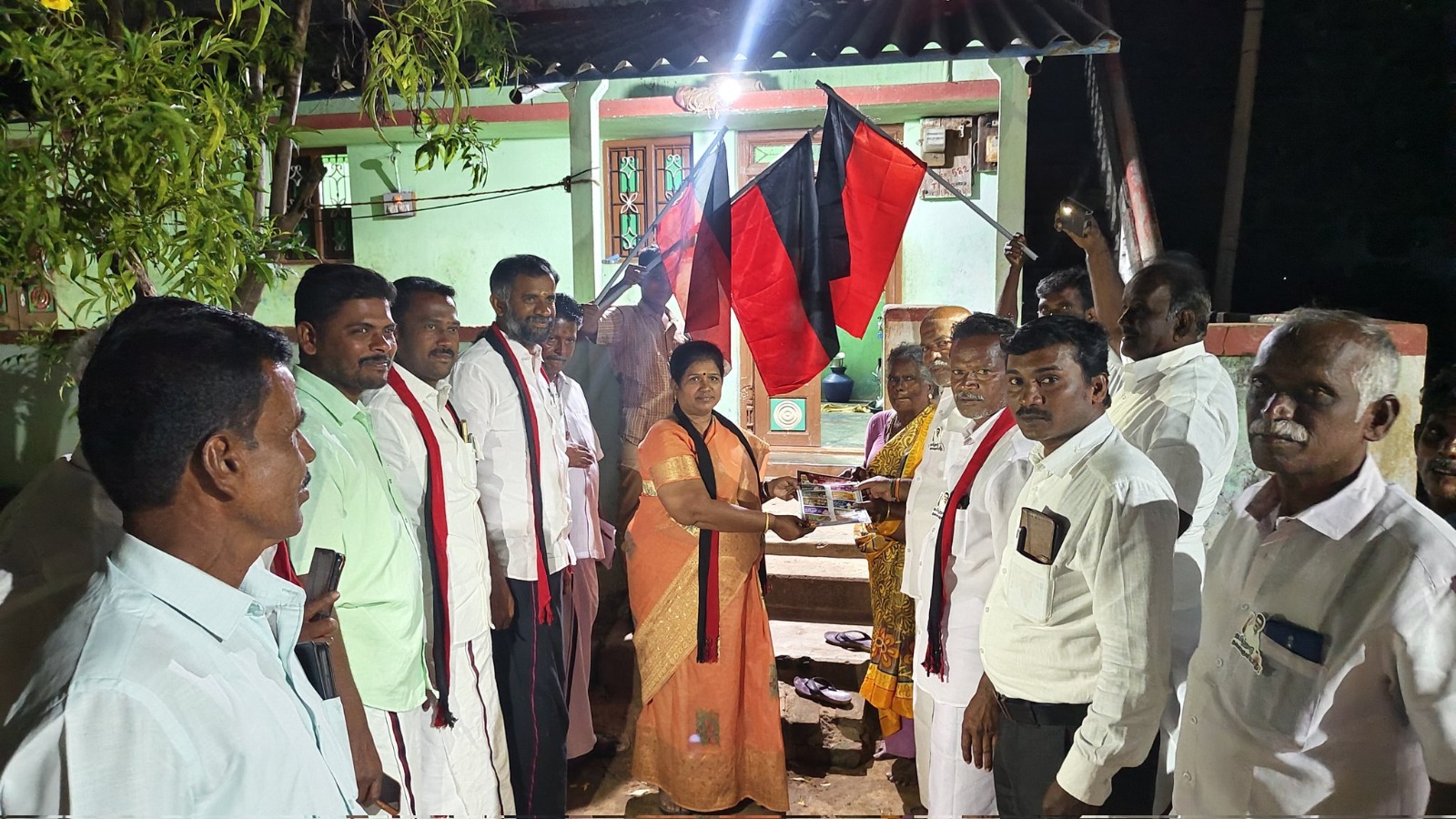 என் வாக்குச்சாவடி வெற்றி வாக்குச்சாவடி" பூத் எண் 241ல் தேர்தல் பிரச்சாரம்