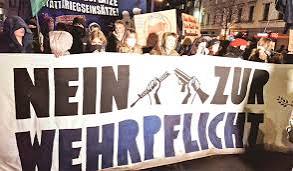 கட்டாய ராணுவ சேவைக்கு கடும் எதிர்ப்பு ஜெர்மனி முழுவதும் ஆயிரக்கணக்கான மாணவர்கள் போராட்டம்