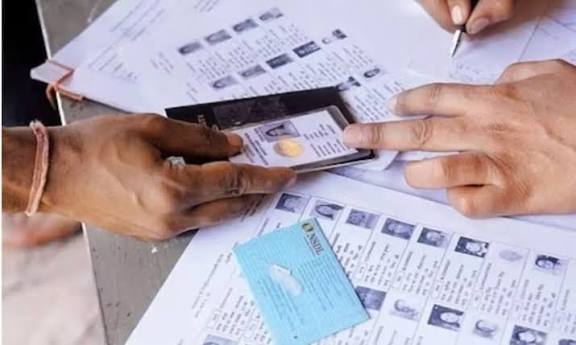 வாக்காளர் பட்டியலில் மீண்டும் பெயர் சேர்க்க எத்தனை லட்சம் பேர் விண்ணப்பம்? வெளியான புதிய தகவல்