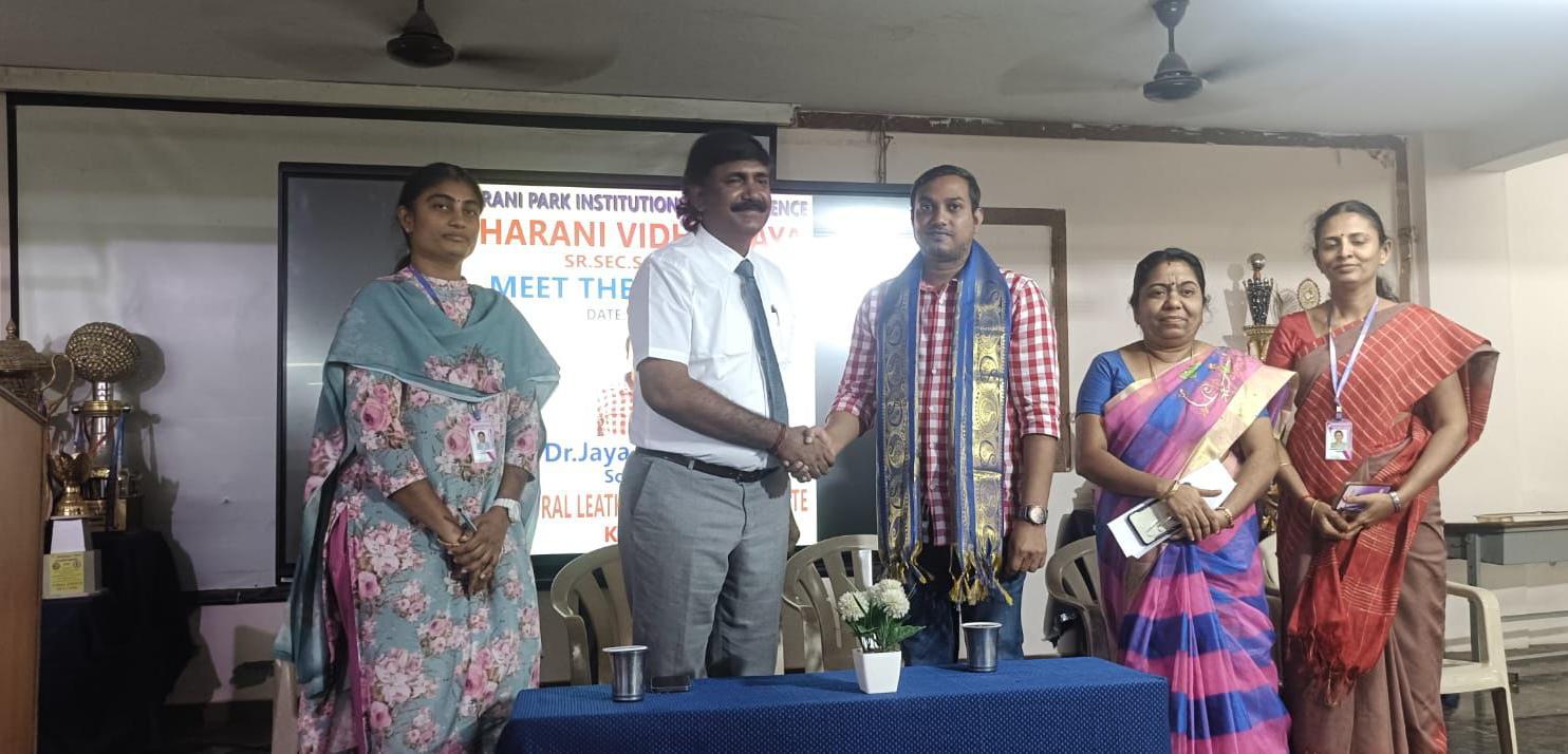 விஞ்ஞானியோடு ஒரு சந்திப்பு..