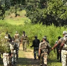 நக்சல்களின் ஆயுத தொழிற்சாலை: சத்தீஸ்கரில் அழித்தது பாதுகாப்பு படை