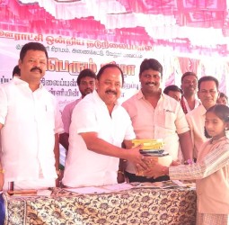 குண்டுராணி அரசினர் நடுநிலை பள்ளியில் நடந்த முப்பெரும் விழா