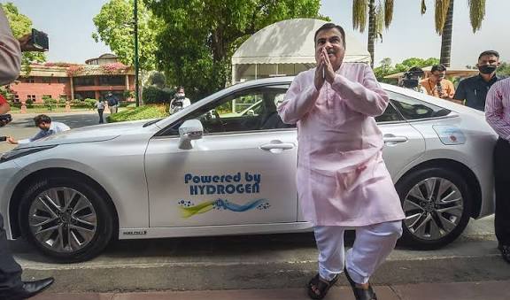 ஹைட்ரஜன் எரிபொருளுக்கு நான் மாறிவிட்டேன்” - சுற்றுச்சூழல் பாதுகாப்பு குறித்து கட்​கரி விவரிப்பு