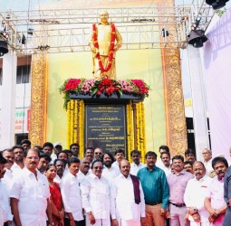 புனரமைக்கப்பட்ட பேரறிஞர் அண்ணா திருவுருவ சிலை