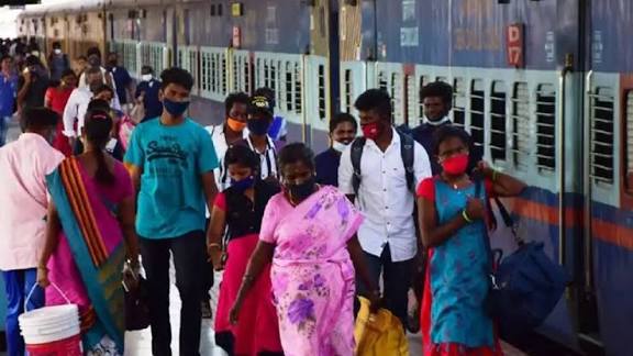 ரயில் பயணம் செய்யும் மக்களுக்கு புது ரூல்ஸ்.. தட்கல் டிக்கெட் முன்பதிவில் பெரிய மாற்றம்!