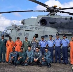 இலங்கைக்கு 25 டன் மருந்துகள்: விமானத்தில் அனுப்பியது இந்தியா!