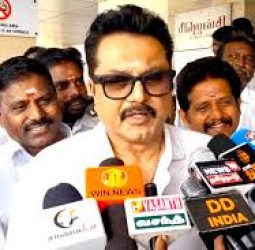 சட்டமன்ற தேர்தலில் நான் போட்டியிடவில்லை' - சரத்குமார் பேட்டி