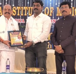 கோவில்பட்டி தனியார் கல்வி நிறுவனம் சார்பில் நடந்த கிறிஸ்துமஸ் விழா