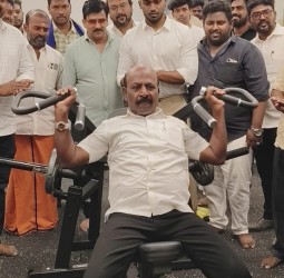 சென்னை கலைஞர் நகரில் ELITE FITNESS gym