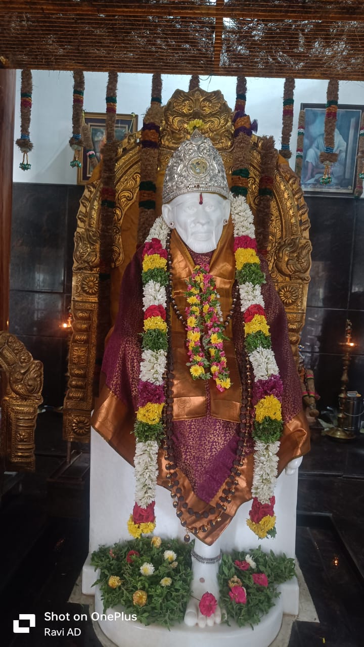 ஸ்ரீசத்குரு சாய்பாபா தியான ஆலயத்தில் வியாழக்கிழமை சிறப்பு ஆரத்தி மற்றும் அலங்காரம்....