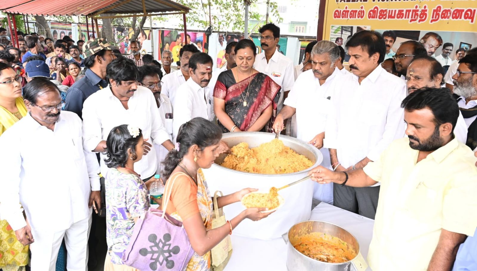 கேப்டன் விஜயகாந்த் இரண்டாம் ஆண்டு குருபூஜை