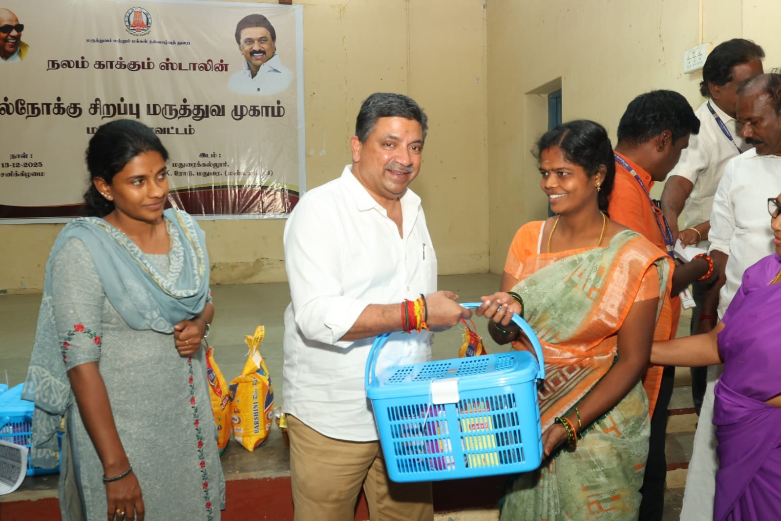 மதுரையில் நலம் காக்கும் ஸ்டாலின் முகாம்