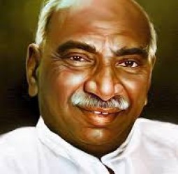 கல்வி தந்த காமராசர்