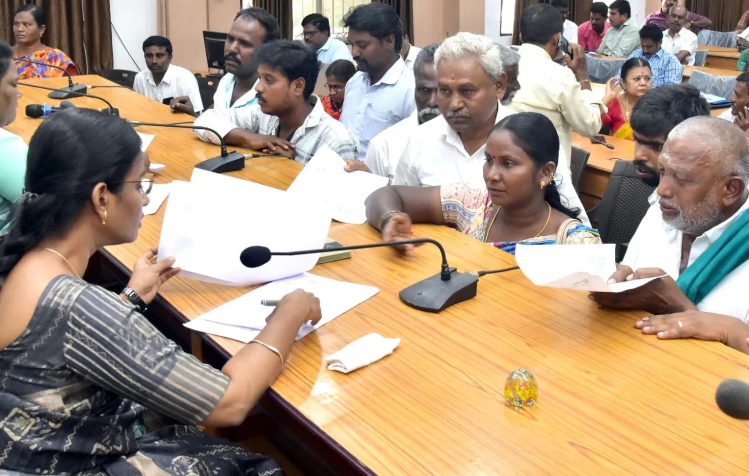 மக்கள் குறைதீர்க்கும் நாள் கூட்டம்